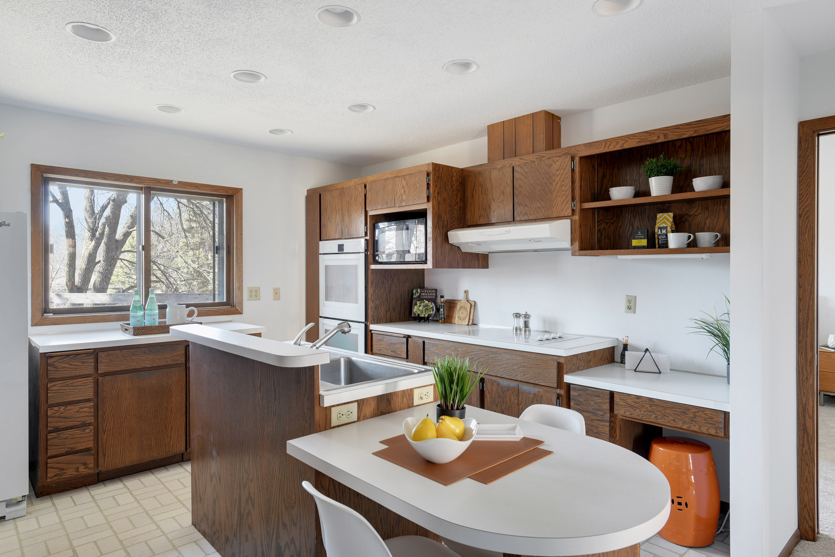 Center-island kitchen