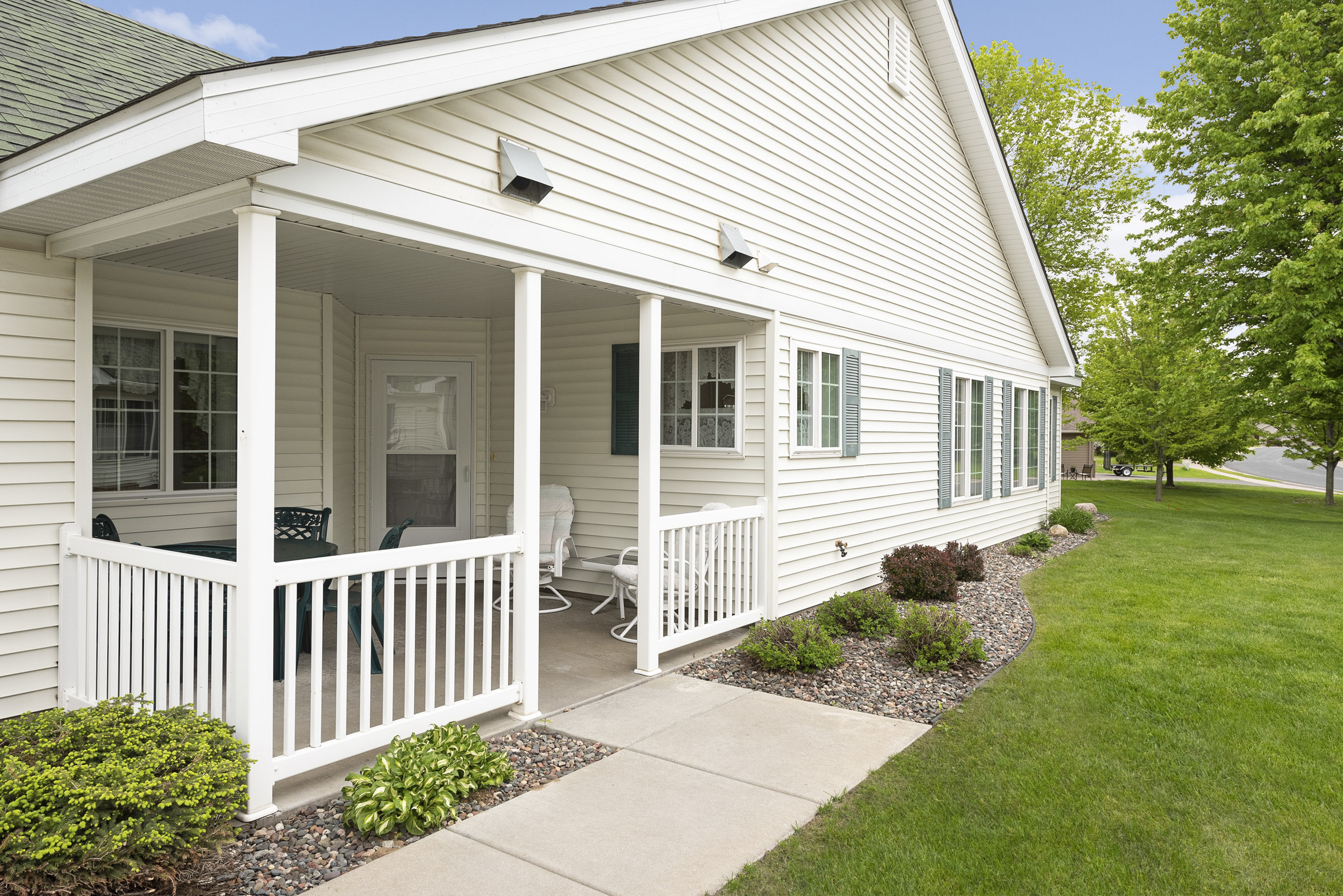 Lovely porch area