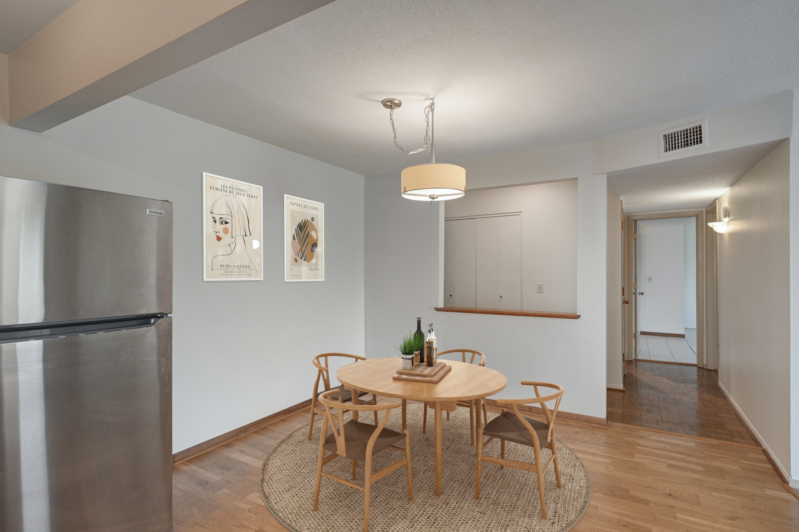 Dining - virtually staged